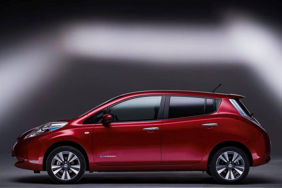  Nissan Leaf 2013 года  (фото 43 из 63)